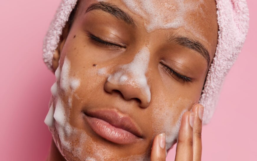 CLEANSING PRODUCTS FOR DIFFERENT TYPES OF SKINS